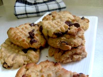 peanut butter chocolate chip cookies