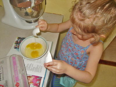 baking with kids chocolate cupcakes