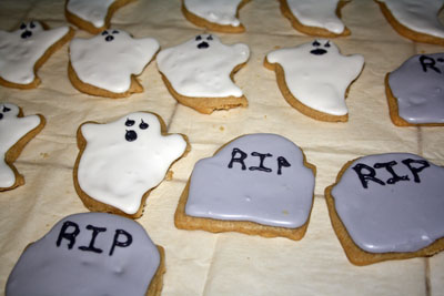 Sturdy Cut Out Cookies - Ghosts & Tombstones