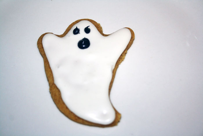 Sturdy Cut Out Cookies - Ghosts & Tombstones