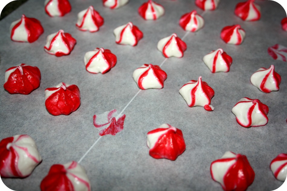 Peppermint Meringues