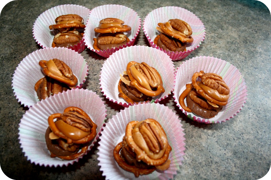 Pretzel Caramel Bites