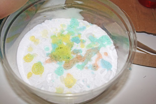 Baking Soda and Tinted Vinegar - Preschooler Activity