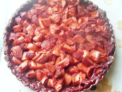 chcocolate strawberry pie