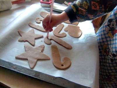 baking with kids holiday spice cookies
